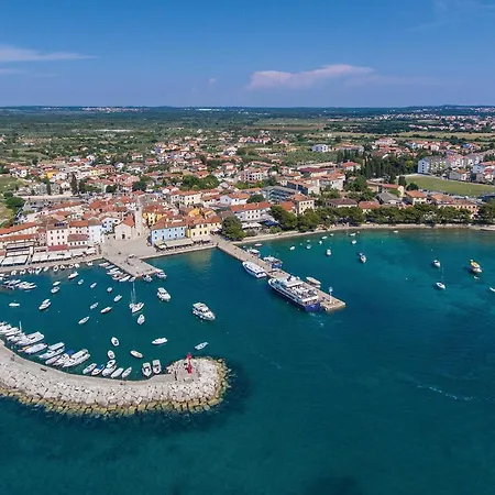 Awesome In Barban With Jacuzzi *