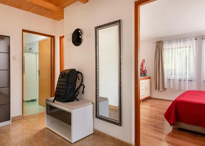 Awesome In With Jacuzzi *