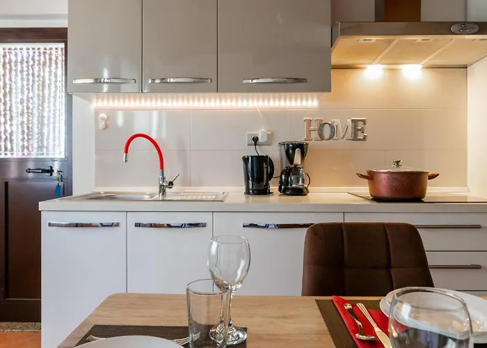 Awesome In With Jacuzzi Σπίτι διακοπών Barban