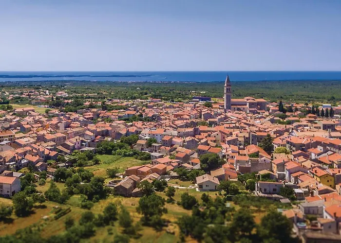 Awesome In With Jacuzzi *