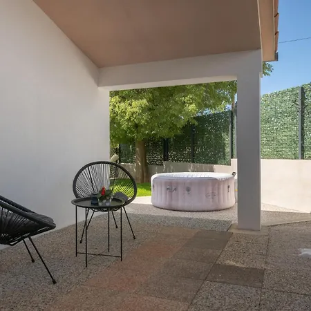 Holiday home Awesome In Barban With Jacuzzi Divsici